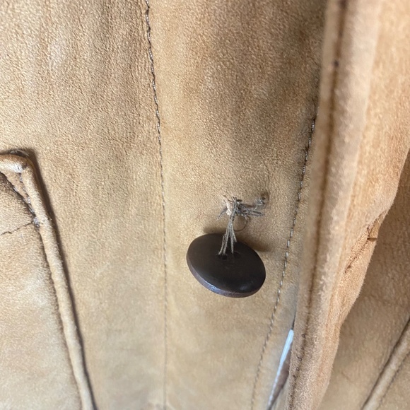 VINTAGE Marlboro Man Rancher Sheepskin Shearling Coat Tailored for Woman in Tan - Picture 8 of 12